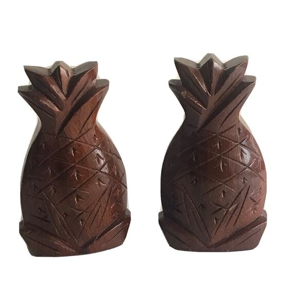 Vintage Hawaiian Monkey Pod Wood Pineapple Salt and Pepper Shakers Tiki Maui 4" - Picture 12 of 12